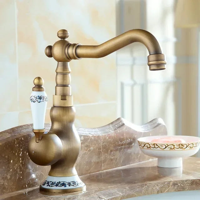Antique Brass Bathroom Faucet Rotating Spout Basin Sink Mixer Tap Bathroom Kitchen Washing Faucet Washbasin Taps Mixers