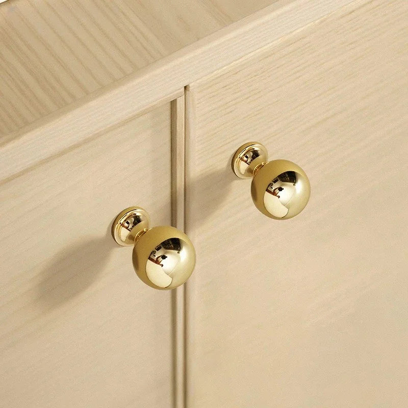 Luxury cabinet door handles, French-style cabinet and drawer single-hole knobs, electroplated gold pulls, furniture accessories