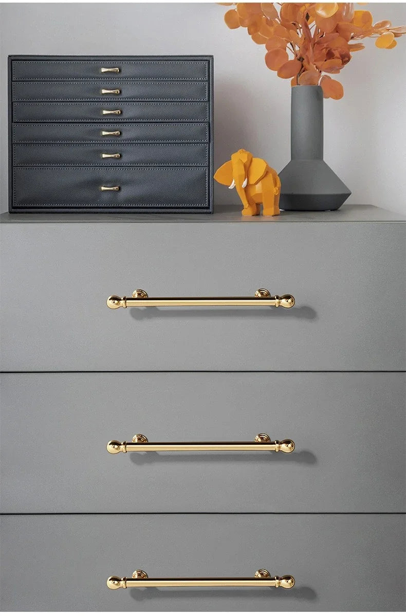Luxury cabinet door handles, French-style cabinet and drawer single-hole knobs, electroplated gold pulls, furniture accessories