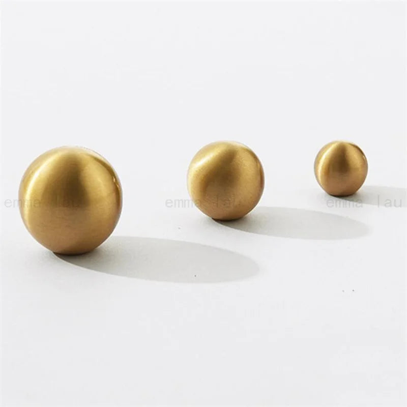 Nordic Round Ball Handle Solid Brass Furniture Knob and Handle Drawer Cabinet Door Knobs Cupboard Single Hole Pulls Handles