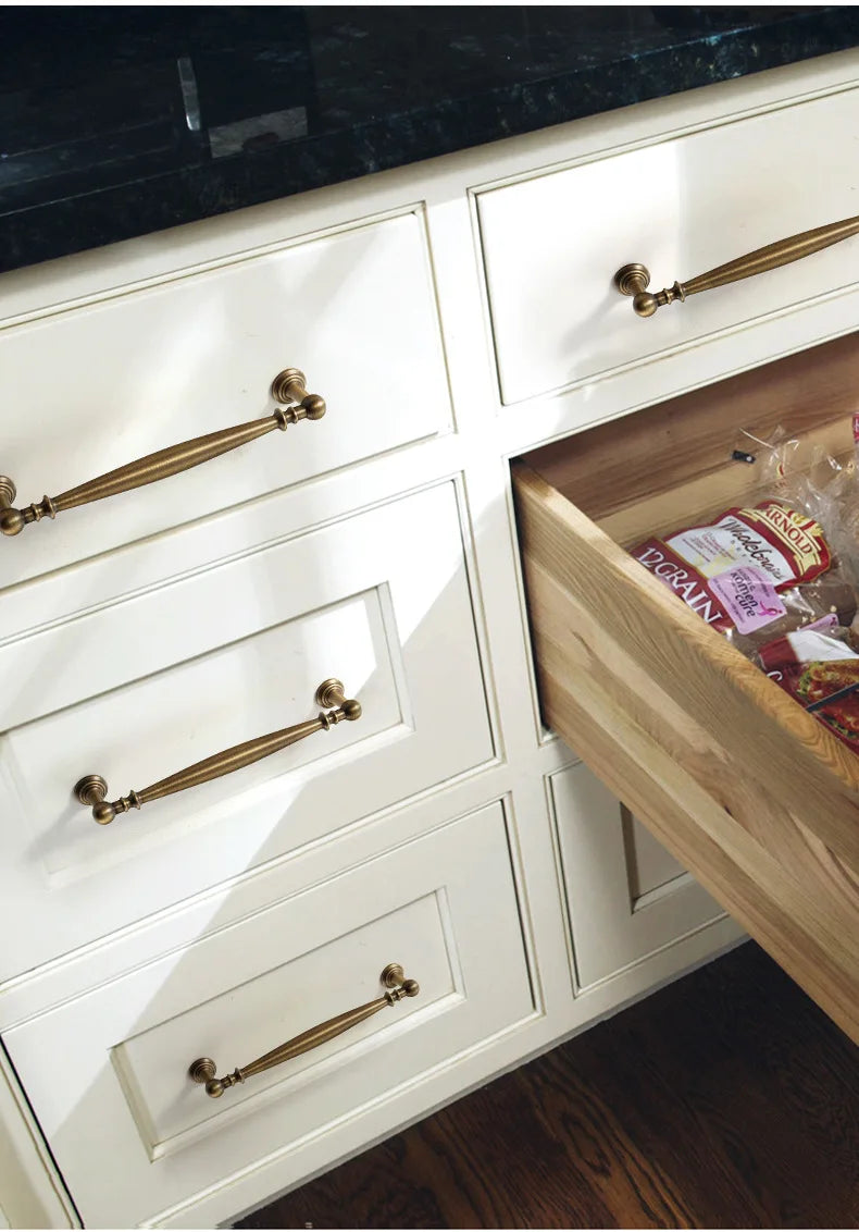 Nordic Solid Brass Furniture Handles Luxury Handles for Wardrobe and Drawer Kitchen Cabinet Drawer Handles Shoe Cabinets Pulls