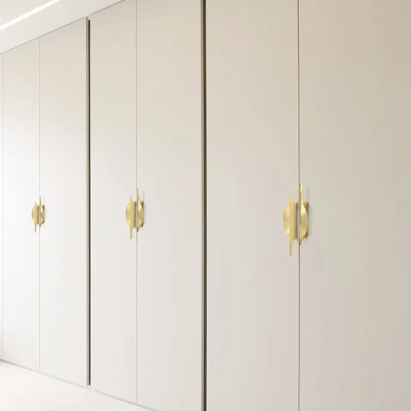 Furniture Handles Modern Simple Black Brass Round Counter Cabinet Door Drawer Knobs Kitchen Cupboard Door Handles Hardware